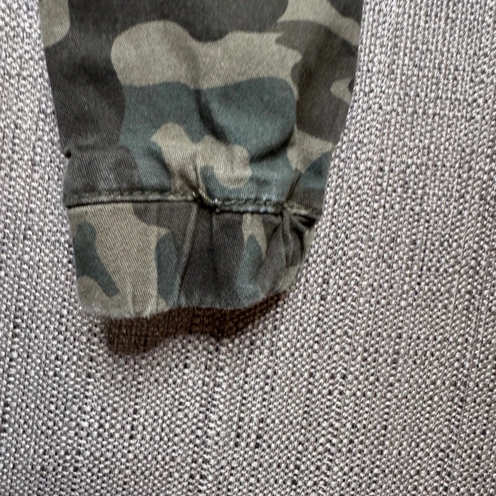 Levis Kids Camo Jogger Pants Green Camouflage Drawstring Size 5 G818-E4D